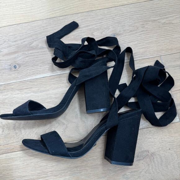 Lulu's Alta Black Suede Wrap Around Lace-Up Block Heel Size 7.5 - Picture 8 of 12